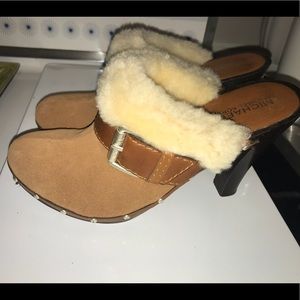 Michal Kors clogs